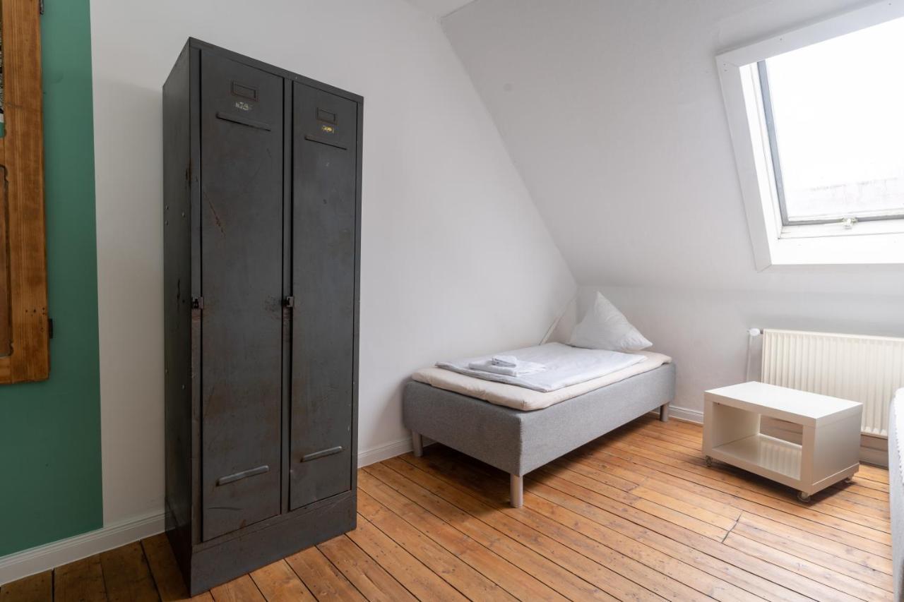 Stadtwohnungen Linden - Ferienwohnung Im Dachgeschoss Hannover Ngoại thất bức ảnh